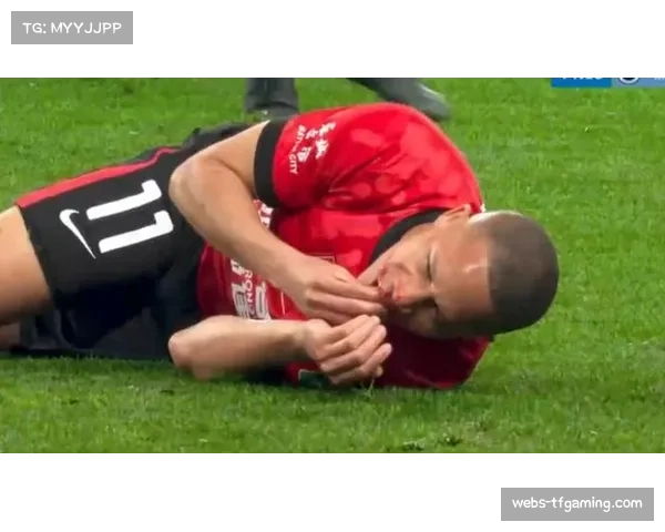 韦林顿下场后蓉城被连追三球 左路进攻威胁骤减暴露依赖